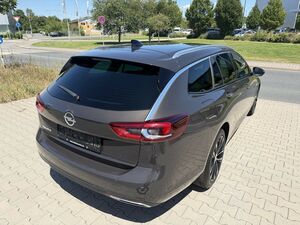 OPEL Insignia 2.0 D Ultimate Aut. Navi+Led+Kamera+Shz...