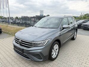 VW Tiguan Allspace 1.5 TSI Life Aut. Navi+Led+Ahk...