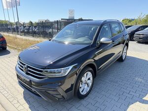 VW Tiguan Allspace 1.5 TSI Life Aut. Navi+Led+Ahk...