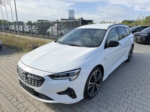 OPEL Insignia 2.0 D Ultimate Aut. Navi+Led+Ahk+Shz...