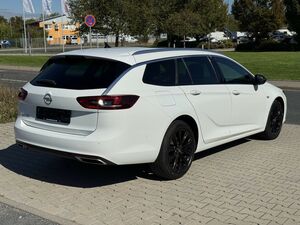 OPEL Insignia 2.0 D Business Elegance Aut. Navi+Led...