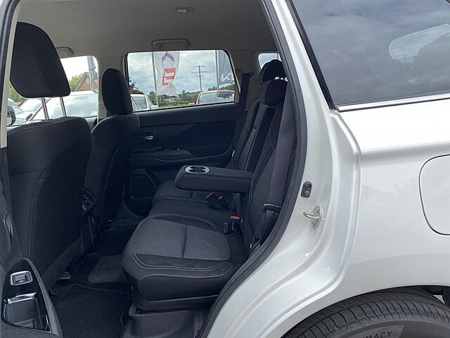 MITSUBISHI Outlander Ansicht 11 für Fahrzeugdetailseite