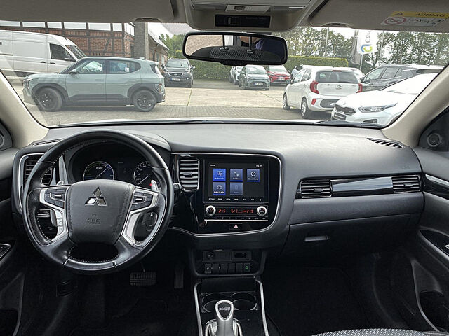 MITSUBISHI Outlander Ansicht 14 für Fahrzeugdetailseite