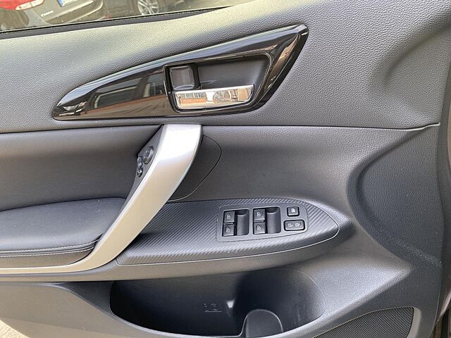 MITSUBISHI Eclipse Cross Ansicht 14 für Fahrzeugdetailseite