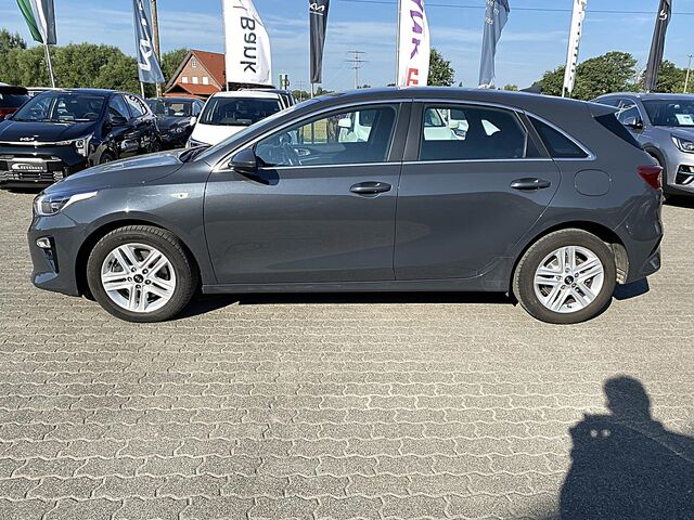 KIA CEED_5 1.4T DCT7 VISION KOMFORT NAV DAB Klima Ceed Ansicht 3 für Fahrzeugdetailseite