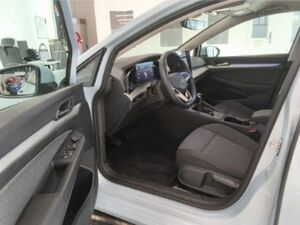 VW Golf Life 1.5 TSI SHZ / HEADUP / NAVI / ALLWETTER