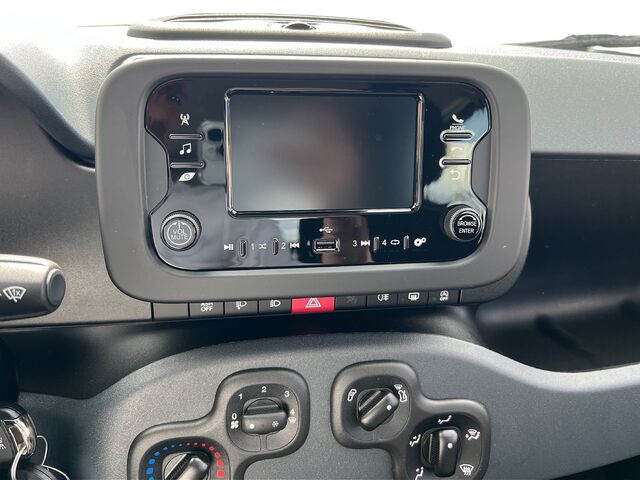 FIAT Panda Pandina ICON Hybrid 65PS Ansicht 8 für Fahrzeugdetailseite