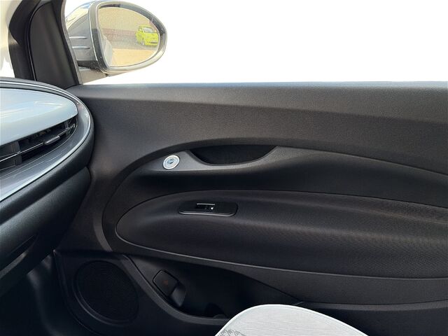 FIAT 500c 1.0 Hybrid FireFly 65 PS Dolcevita Sonderedition Ansicht 11 für Fahrzeugdetailseite