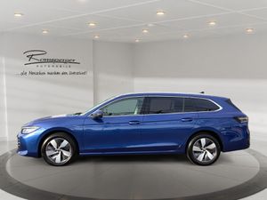 VW Passat Variant 2.0 TDI DSG Elegance AHK Matrix Leder
