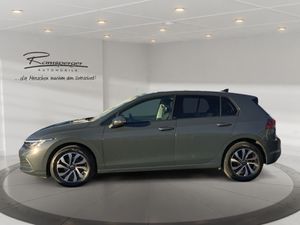 VW Golf VIII 2.0 TDI Active ACC LED Navi Pano Side