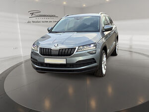 SKODA Karoq 1.5 TSI DSG Style AHK ACC LED Navi Standh.