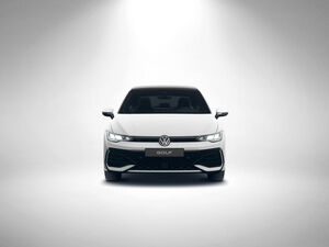 VW Golf VIII 1.5 TSI DSG R-Line ACC LED APP Standh.