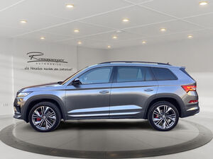 SKODA Kodiaq 2.0 TSI DSG RS 4x4 AHK Pano Matrix Standh.