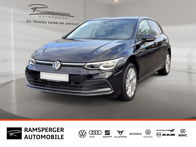 VW Golf VIII 1.5 TSI DSG Style ACC Matrix Pano Kamera
