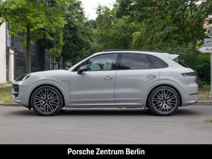 PORSCHE Cayenne E-Hybrid BOSE InnoDrive Panoramadach LED