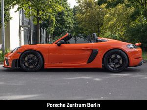 PORSCHE 718 Spyder RS