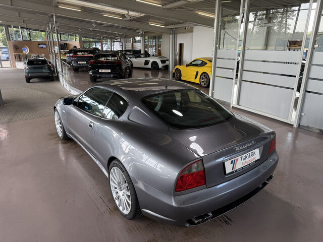 MASERATI 4200 Coupe GT - Handschaltung- 2.Hand - deutsch 4200