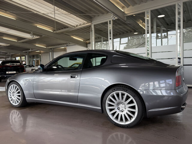 MASERATI 4200 Coupe GT - Handschaltung- 2.Hand - deutsch 4200