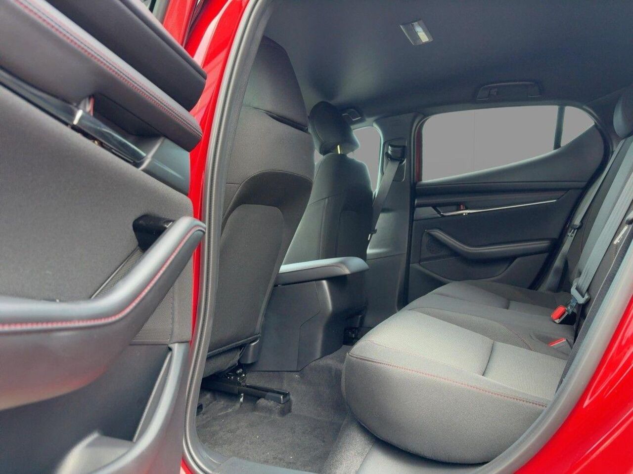 MAZDA 3 2.5l SKYACTIV-G HOMURA 140PS FWD *LED*NAVI* Ansicht 7 für Fahrzeugdetailseite