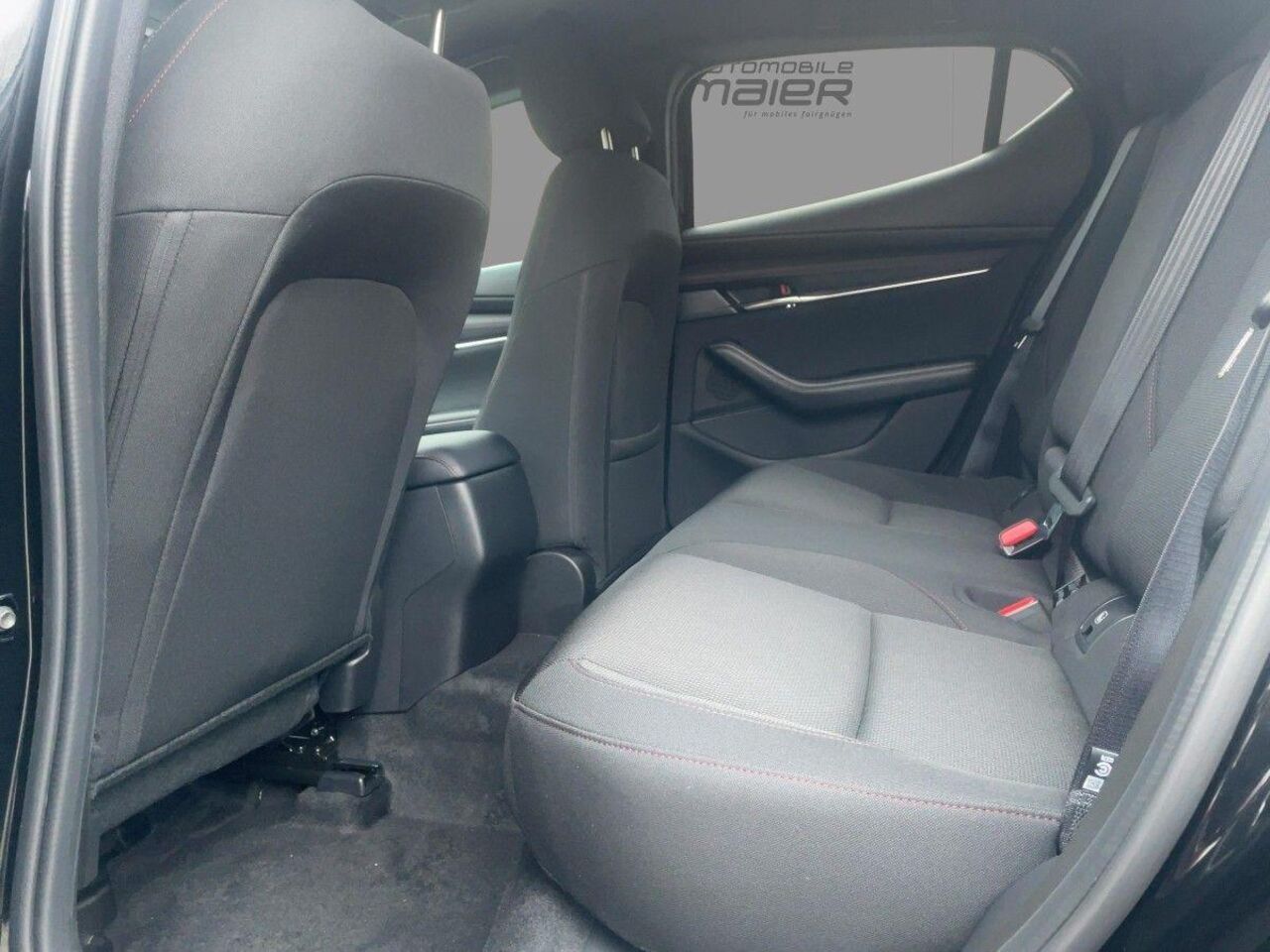 MAZDA 3 2.5l SKYACTIV-G HOMURA 140PS FWD *LED*NAVI* Ansicht 7 für Fahrzeugdetailseite