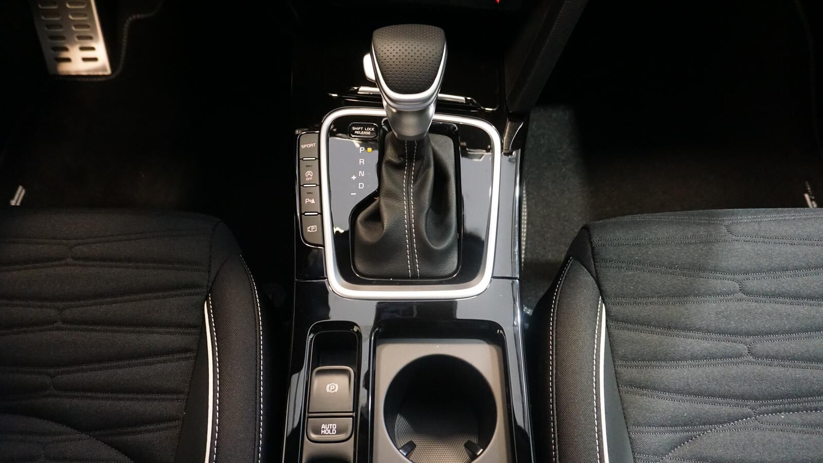 KIA Ceed Sportswagon Ceed SW 1.5 TGDI DCT GT-LINE *LED* NAVI* KAMERA* Ansicht 17 für Fahrzeugdetailseite