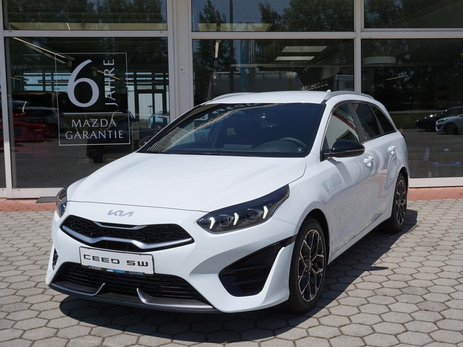 KIA Ceed Sportswagon Ceed SW 1.5 TGDI GT-LINE *LED* NAVI* KAMERA* Ansicht 2 für Fahrzeugdetailseite