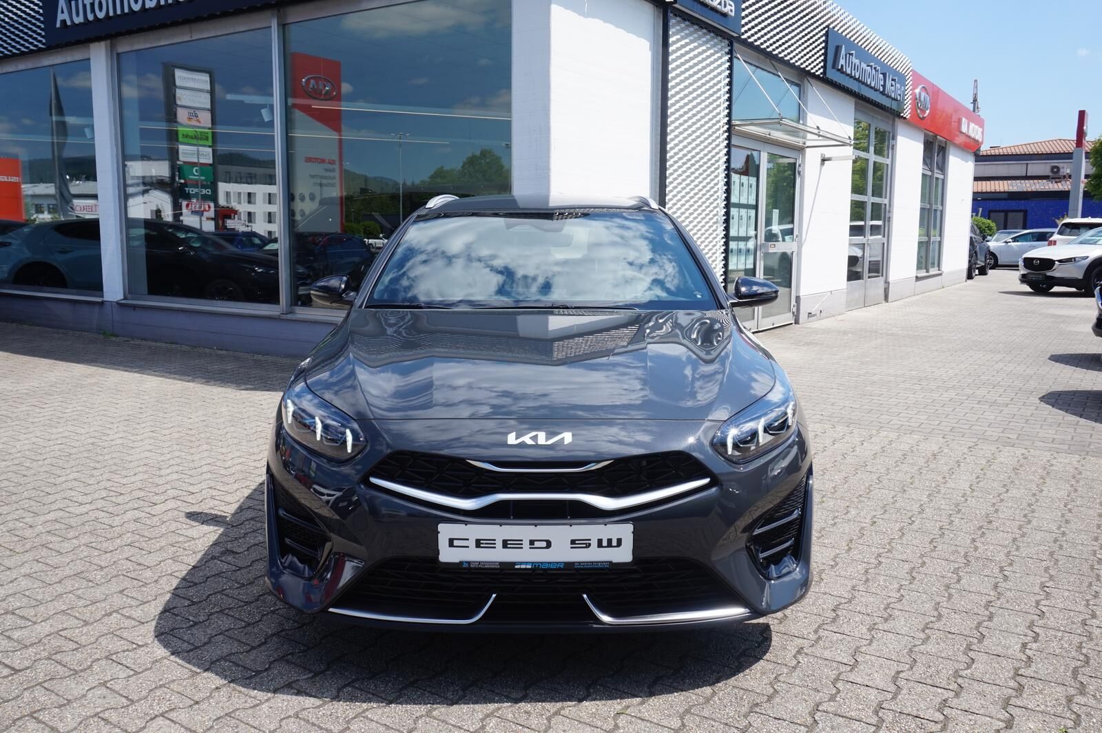 KIA Ceed SW 1.5 TGDI GT-LINE *LED* KAMERA* NAVI* Ansicht 3 für Fahrzeugdetailseite