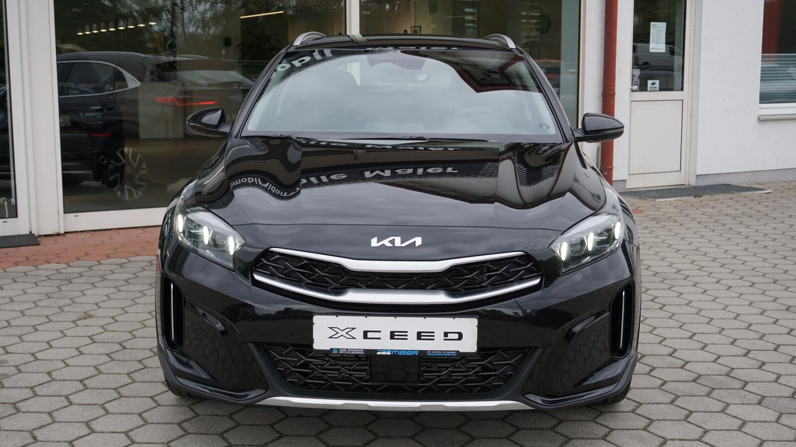 KIA XCeed 1.5 TGDI DCT SPIRIT *LED* NAVI* KAMERA* Ansicht 3 für Fahrzeugdetailseite