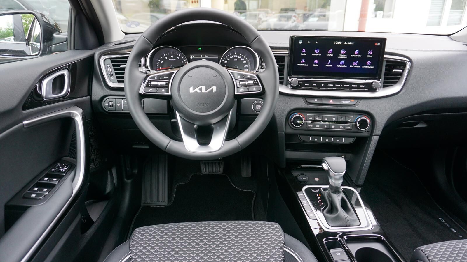 KIA XCeed 1.5 TGDI DCT SPIRIT *LED* NAVI* KAMERA* Ansicht 9 für Fahrzeugdetailseite
