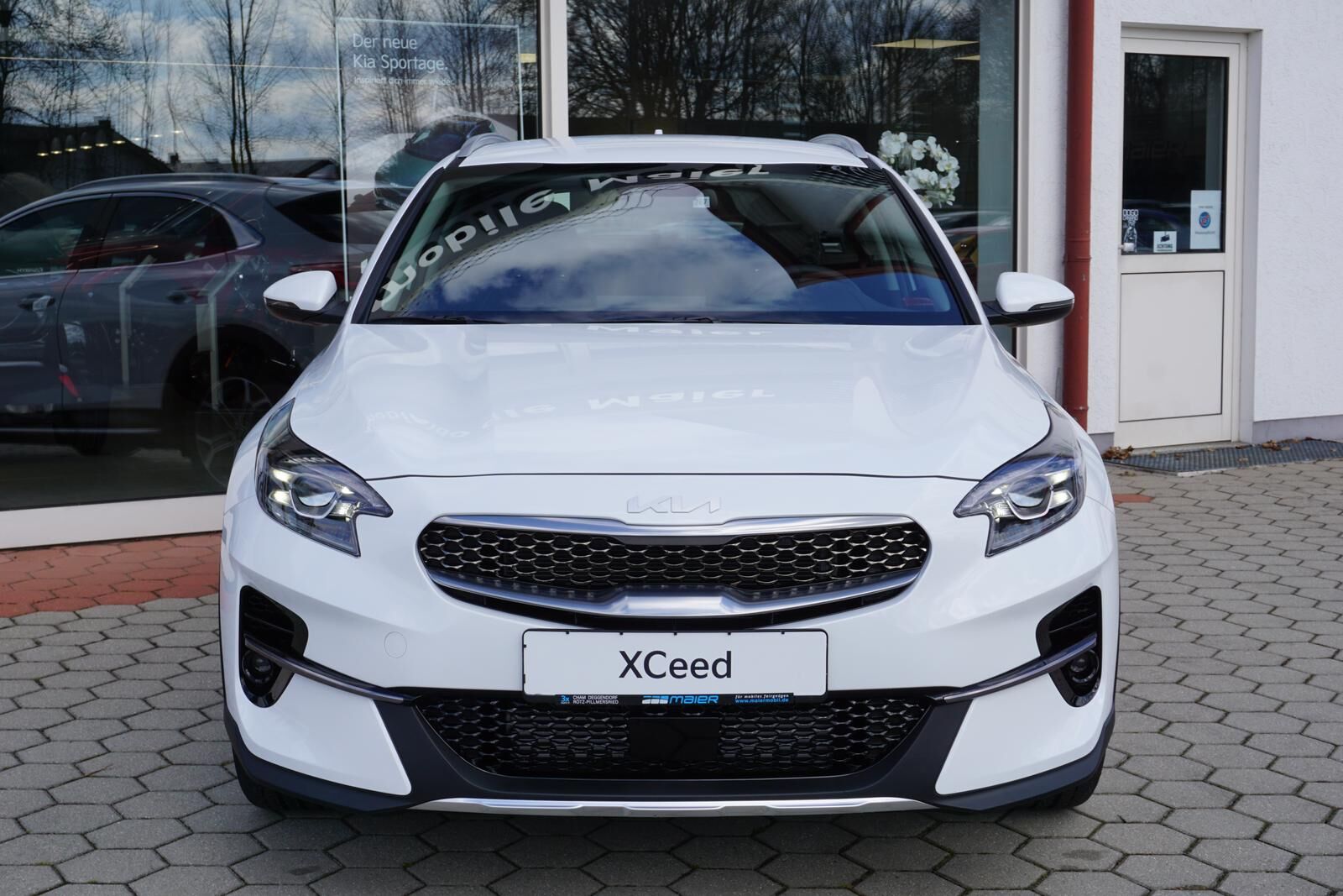 KIA XCeed 1.5 T-GDI SPIRIT *NAVI* KAMERA*LED* Ansicht 3 für Fahrzeugdetailseite