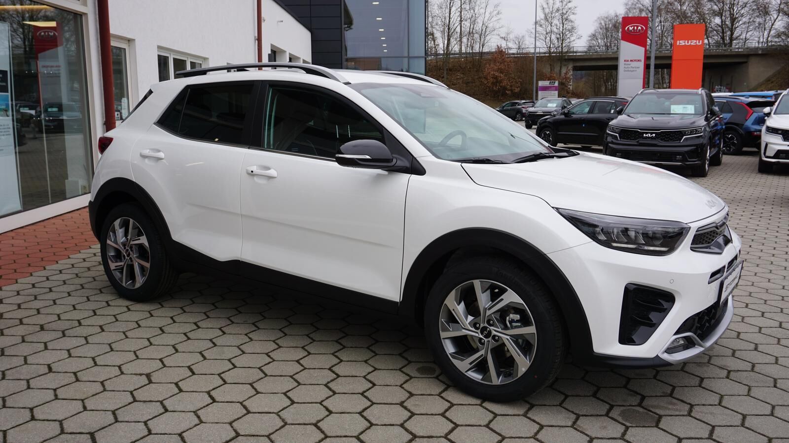 KIA Stonic 1.0T 120 48V GT-LINE *NAVI* LED* KAMERA* Ansicht 3 für Fahrzeugdetailseite