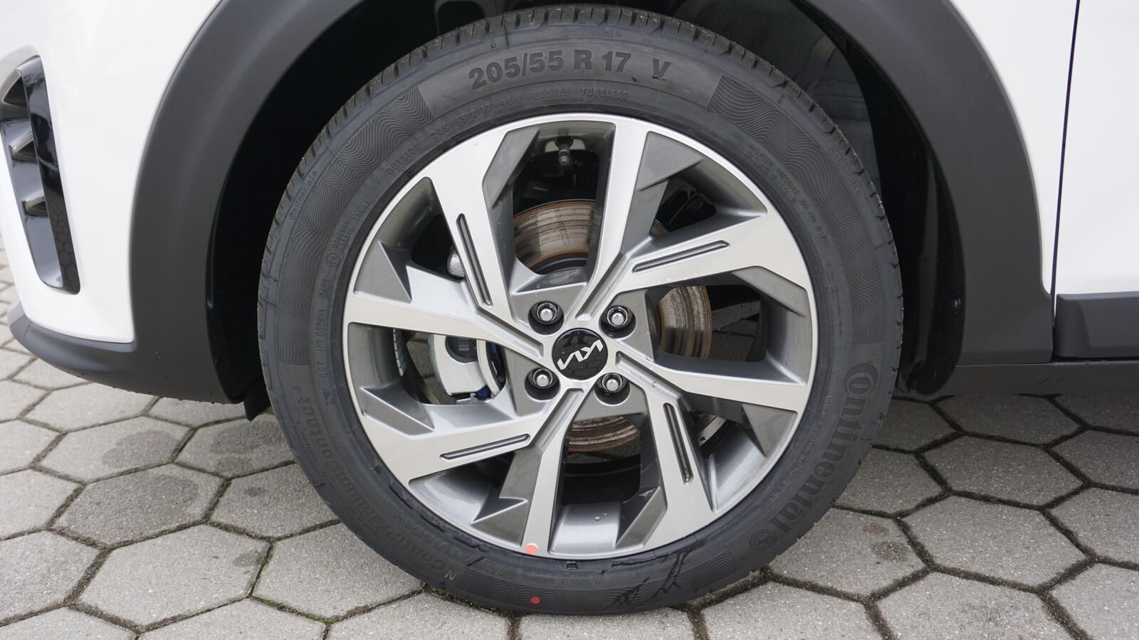 KIA Stonic 1.0T 120 48V GT-LINE *NAVI* LED* KAMERA* Ansicht 6 für Fahrzeugdetailseite