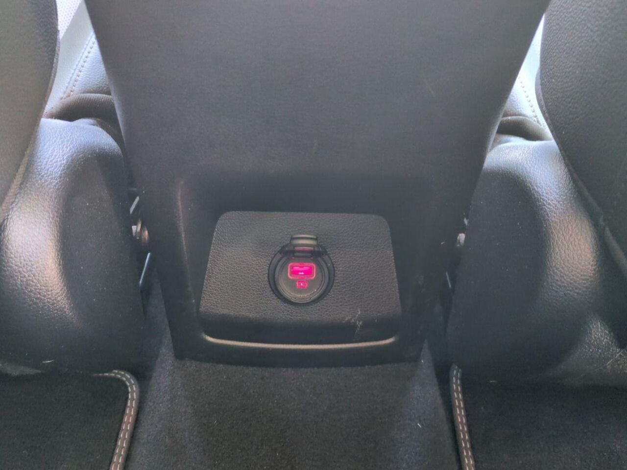 KIA e-Soul SPIRIT 64-kWh-Batterie*LEDER*SOUNDSYSTEM* Ansicht 9 für Fahrzeugdetailseite