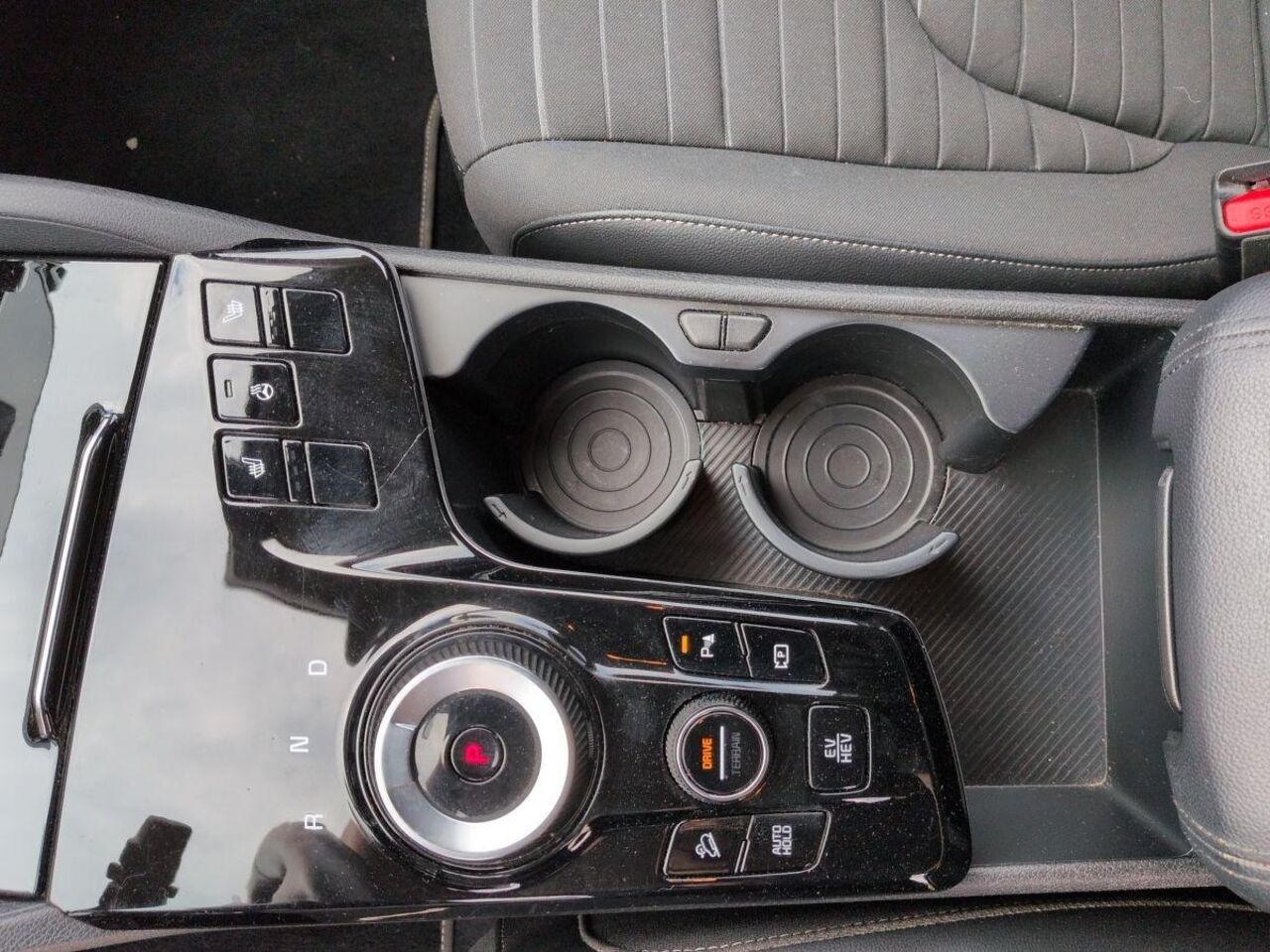 KIA Sportage 1.6l PHEV KOMFORT*ALLRAD*AHK*NAVI*265PS Ansicht 12 für Fahrzeugdetailseite