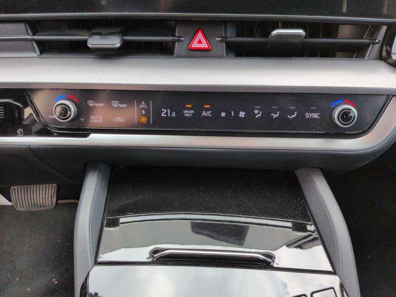 KIA Sportage 1.6l PHEV KOMFORT*ALLRAD*AHK*NAVI*265PS Ansicht 15 für Fahrzeugdetailseite
