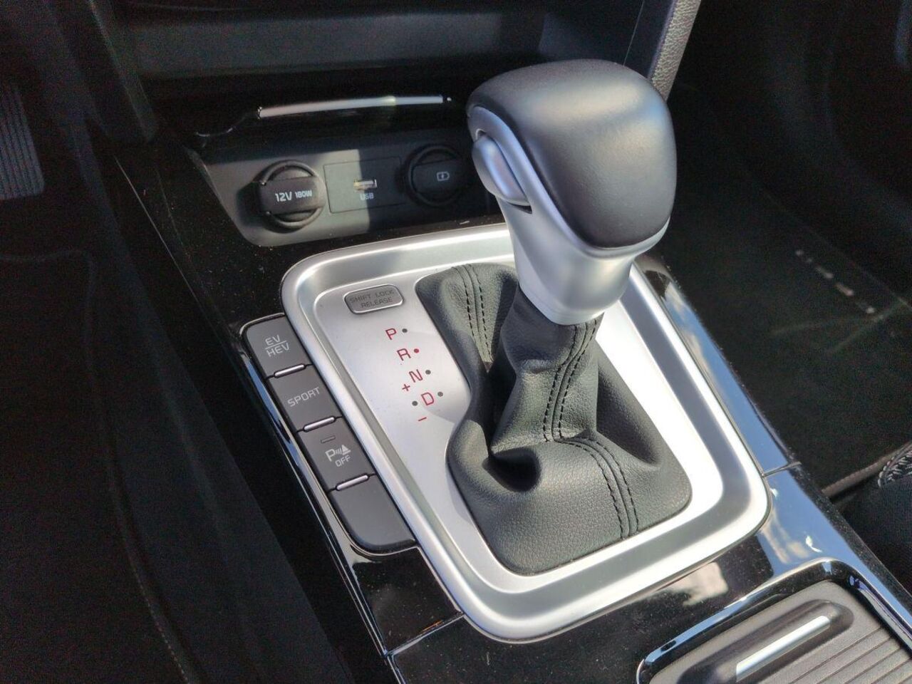 KIA XCeed 1.6 Plug in Hybrid VISION*NAVI*Komfort-P* Ansicht 16 für Fahrzeugdetailseite