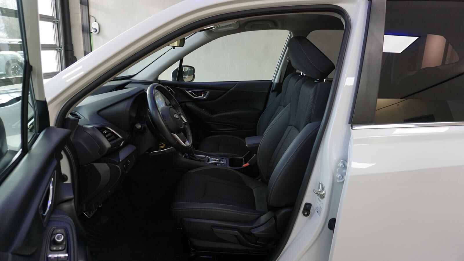 SUBARU Forester 2.0ie CVT Mild-Hybrid Trend*AHK*ALLRAD* Ansicht 8 für Fahrzeugdetailseite
