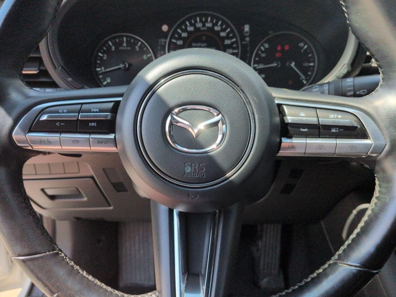 MAZDA 3 2.0 E-SKYACTIV-G SELECTION *LED*KAMERA*BOSE* Ansicht 15 für Fahrzeugdetailseite