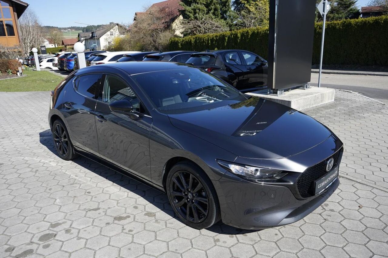 MAZDA 3 2.0l SKYACTIV-G HOMURA 150PS FWD *LED*NAVI* Ansicht 4 für Fahrzeugdetailseite