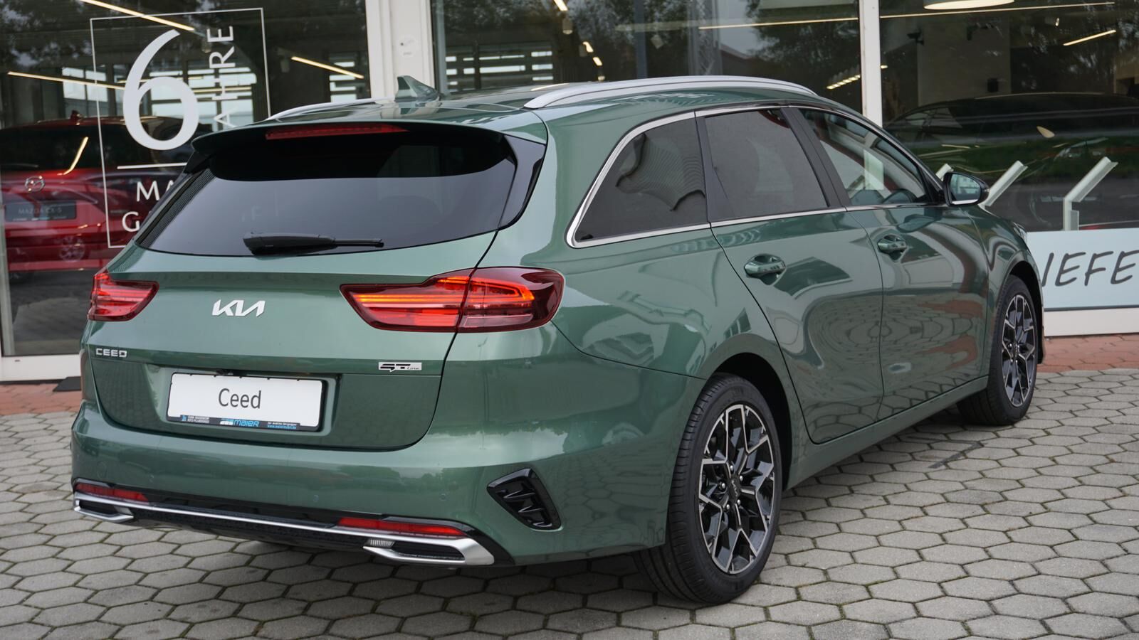 KIA Ceed Sportswagon Ceed SW 1.5 TGDI DCT GT-LINE *LED* NAVI* KAMERA* Ansicht 8 für Fahrzeugdetailseite