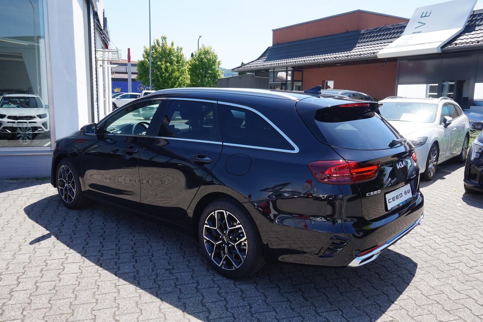 KIA Ceed Sportswagon Ceed SW 1.5 TGDI GT-LINE *LED* NAVI* KAMERA* Ansicht 17 für Fahrzeugdetailseite