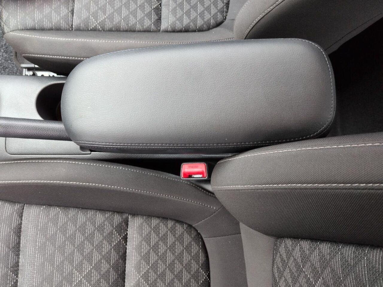 KIA Rio 1.2 Dream Team *SHZ* Ansicht 14 für Fahrzeugdetailseite