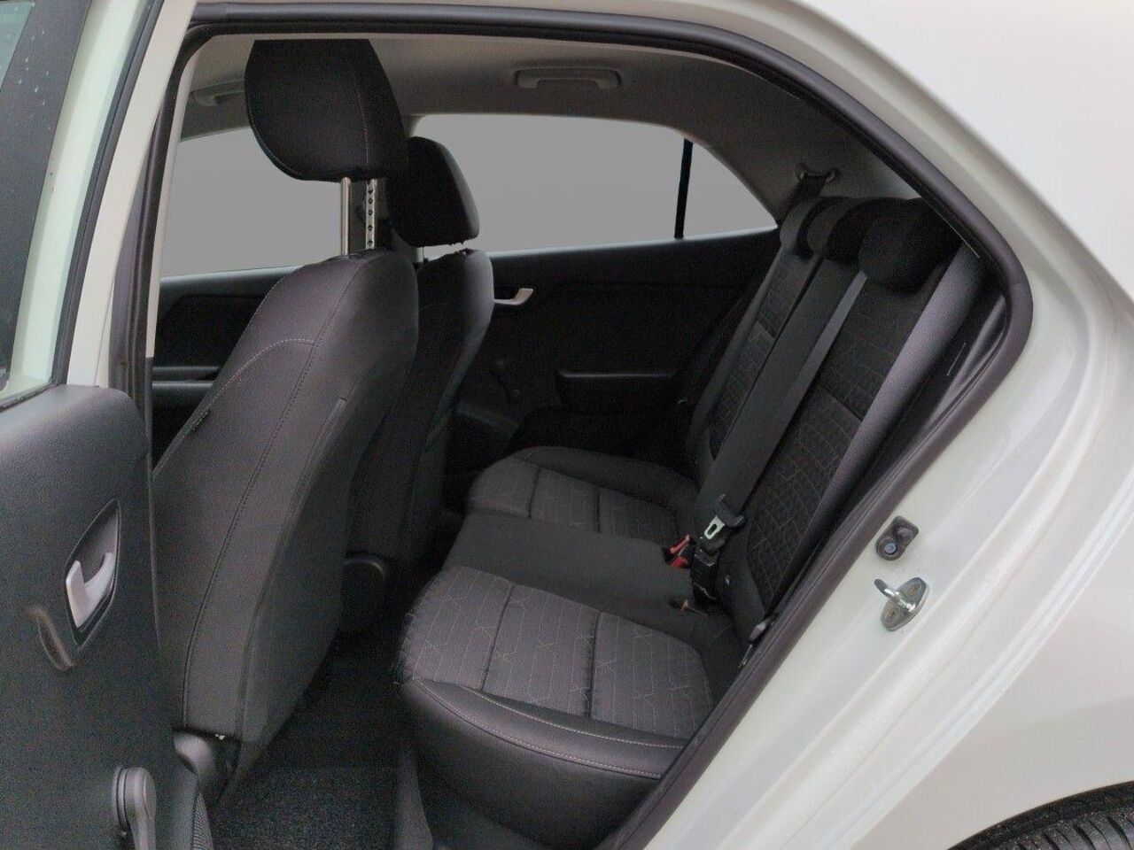 KIA Rio 1.2 Dream Team *SHZ* Ansicht 8 für Fahrzeugdetailseite
