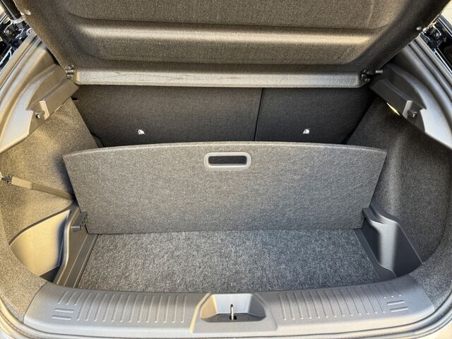 NISSAN Leaf 160 kW 75 kWh Evolve Panorama Navi Soundsystem Bose 360 Kamera Massagesitze ACC Ansicht 13 für Fahrzeugdetailseite