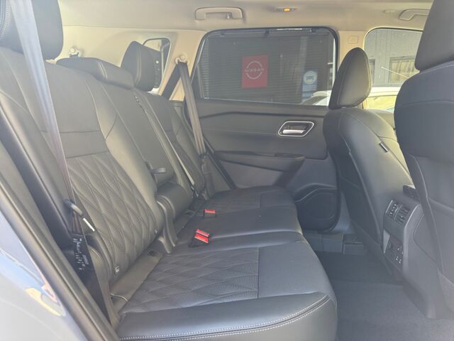 NISSAN X-Trail e-Power e-4orce Tekna+ 1.5 VC-T  213 PS Ansicht 13 für Fahrzeugdetailseite