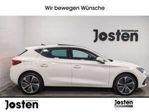 SEAT Leon Xcellence 2.0 TDI LED CarPlay ACC DCC Pano