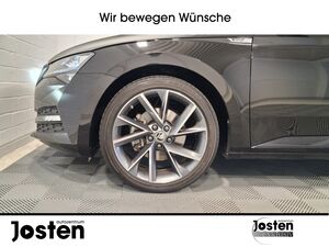 SKODA Superb Combi SportLine 2.0 TDI MTRX AHK Pano DCC