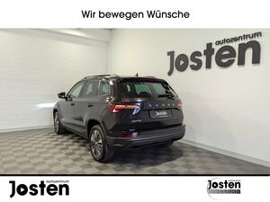 SKODA Karoq Tour 1.5 TSI DSG LED CarPlay KAM Kessy