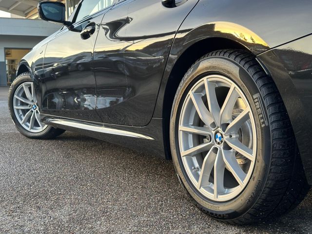 BMW 320 d xDr.T.M Sport PanoD.AHK ACC HUD Lenkradh.P+ Sportpaket Bluetooth Navi LED Klima Aktivlenkung PD Ansicht 9 für Fahrzeugdetailseite