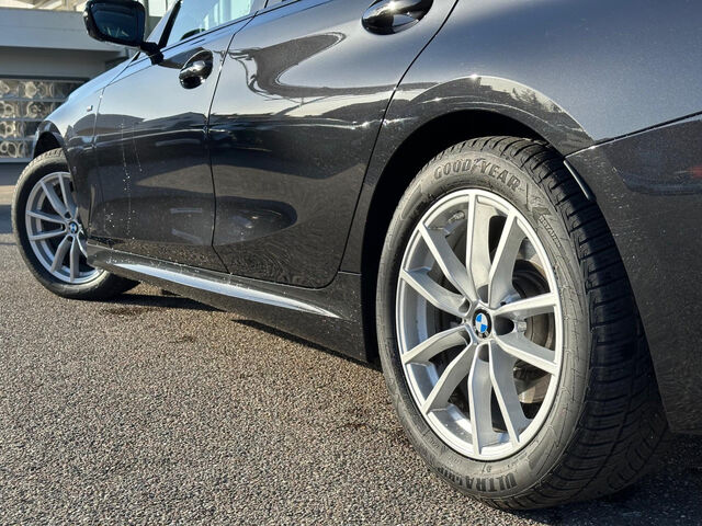 BMW 320 i T.M Sport PanoD.AHK ACC HUD Lenkradh.Park+ Sportpaket Bluetooth Navi LED Klima Aktivlenkung PDC Ansicht 10 für Fahrzeugdetailseite